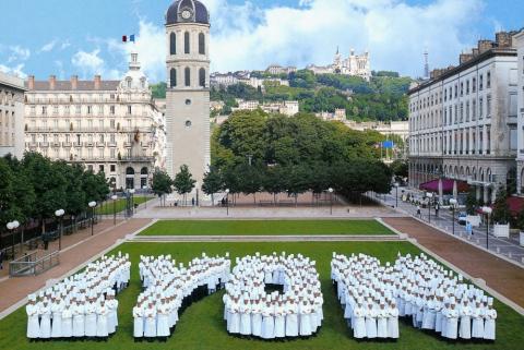 Les chefs membres de l'association des Toques Blanches Lyonnaises